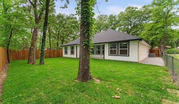 134 Skylark Drive, Mabank, TX 75156, 3 Bedrooms Bedrooms, ,2 BathroomsBathrooms,Residential,For Sale,134 Skylark Drive,20922263