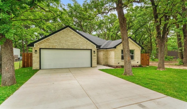 134 Skylark Drive, Mabank, TX 75156, 3 Bedrooms Bedrooms, ,2 BathroomsBathrooms,Residential,For Sale,134 Skylark Drive,20922263