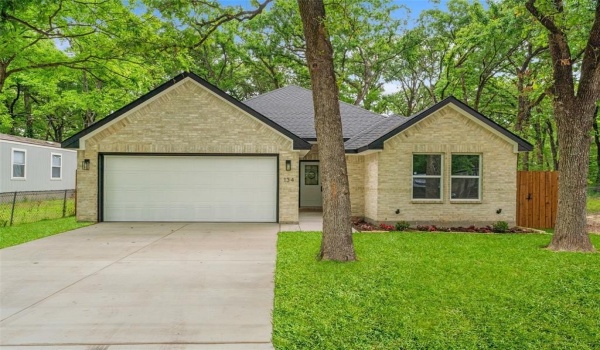 134 Skylark Drive, Mabank, TX 75156, 3 Bedrooms Bedrooms, ,2 BathroomsBathrooms,Residential,For Sale,134 Skylark Drive,20922263