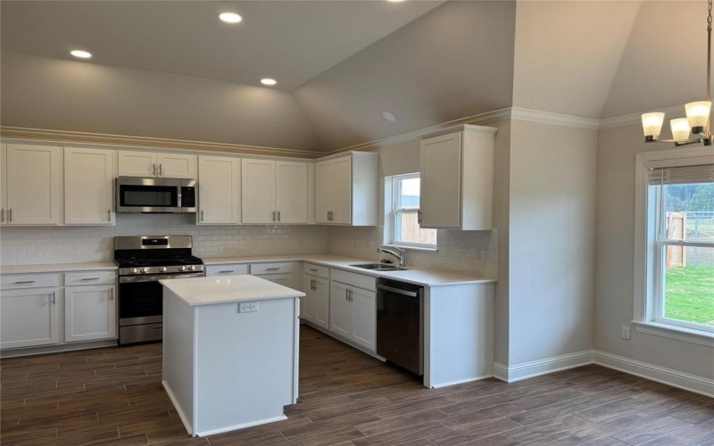 569 Brunswick Gardens, Haughton, LA 71037, 4 Bedrooms Bedrooms, ,2 BathroomsBathrooms,Residential,For Sale,569 Brunswick Gardens,20922274