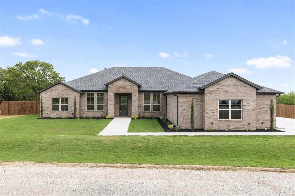 150 Hassler Drive, Stephenville, TX 76401, 4 Habitaciones Habitaciones , ,3 BañosBaños,Residential,En Venta,150 Hassler Drive,20922360