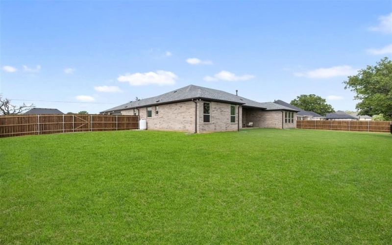 150 Hassler Drive, Stephenville, TX 76401, 4 Habitaciones Habitaciones , ,3 BañosBaños,Residential,En Venta,150 Hassler Drive,20922360