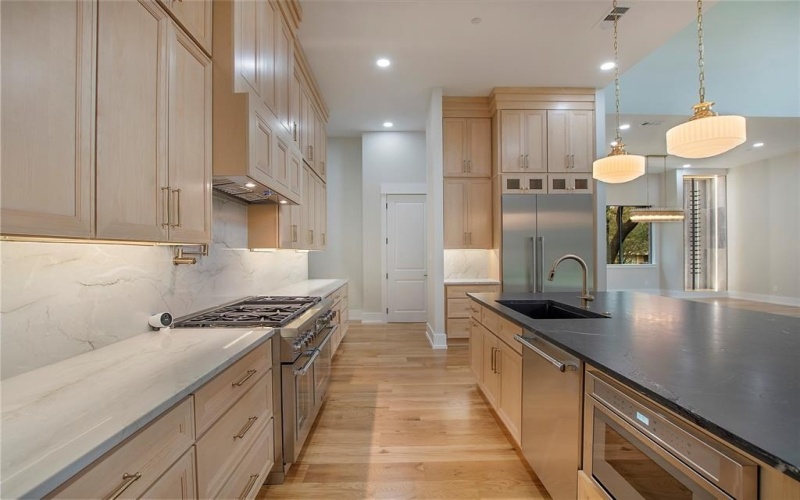 4208 Allencrest, Dallas, TX 75244, 5 Bedrooms Bedrooms, ,7 BathroomsBathrooms,Residential Lease,For Rent,4208 Allencrest,20922397