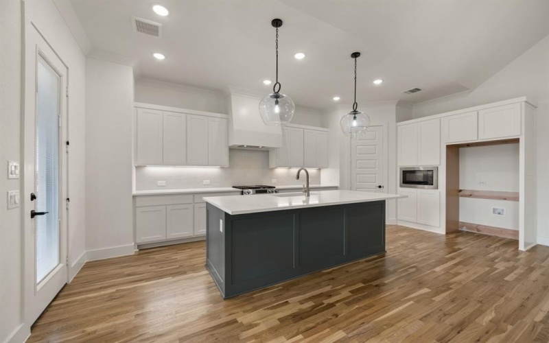 121 Kingfisher Lane, Aledo, TX 76008, 3 Bedrooms Bedrooms, ,2 BathroomsBathrooms,Residential,For Sale,121 Kingfisher Lane,20922470