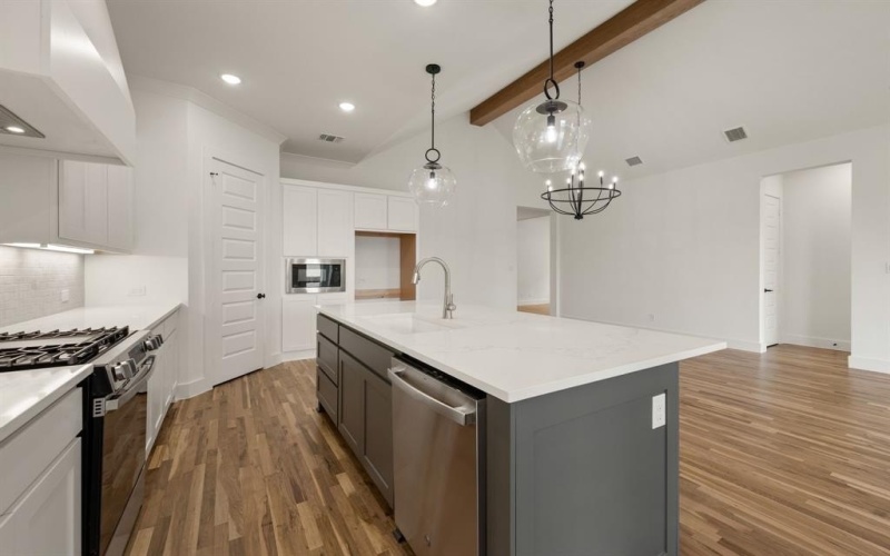 121 Kingfisher Lane, Aledo, TX 76008, 3 Bedrooms Bedrooms, ,2 BathroomsBathrooms,Residential,For Sale,121 Kingfisher Lane,20922470