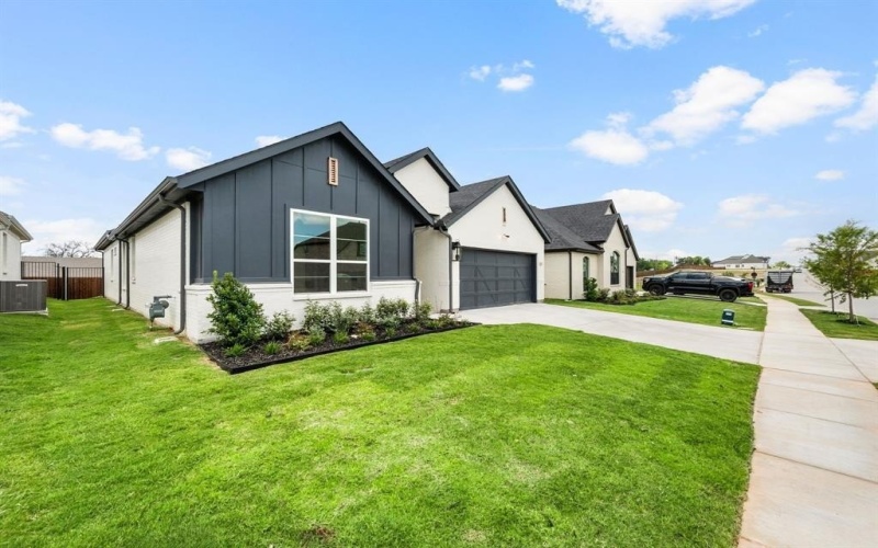 121 Kingfisher Lane, Aledo, TX 76008, 3 Bedrooms Bedrooms, ,2 BathroomsBathrooms,Residential,For Sale,121 Kingfisher Lane,20922470