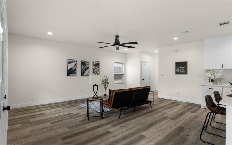 1910 Avenue B, Fort Worth, TX 76104, 4 Bedrooms Bedrooms, ,2 BathroomsBathrooms,Residential,For Sale,1910 Avenue B,20922647