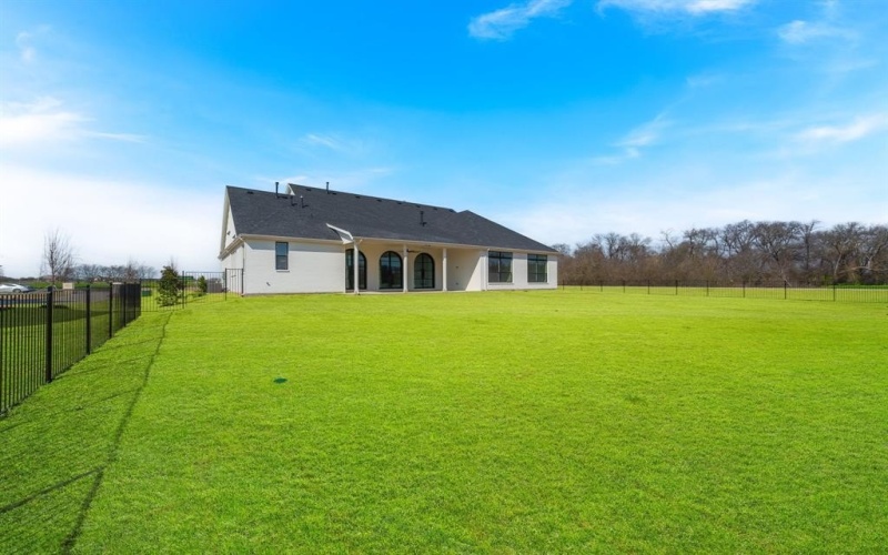 1401 Enchanted Way, Lucas, TX 75002, 4 Bedrooms Bedrooms, ,3 BathroomsBathrooms,Residential,For Sale,1401 Enchanted Way,20922699
