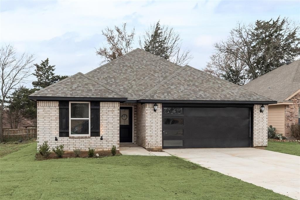 1130 Amsden Circle, Denison, TX 75020, 3 Bedrooms Bedrooms, ,2 BathroomsBathrooms,Residential,For Sale,1130 Amsden Circle,20922752