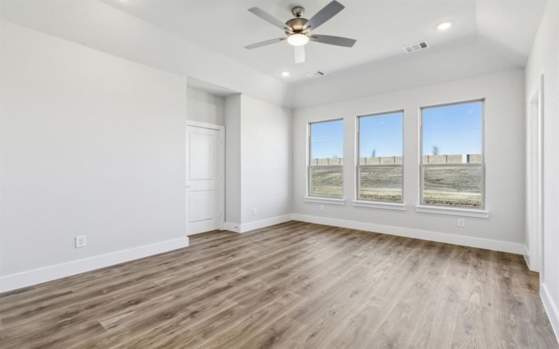 152 Swan Lake Drive, Waxahachie, TX 75165, 4 Habitaciones Habitaciones , ,3 BañosBaños,Residential,En Venta,152 Swan Lake Drive,20920849