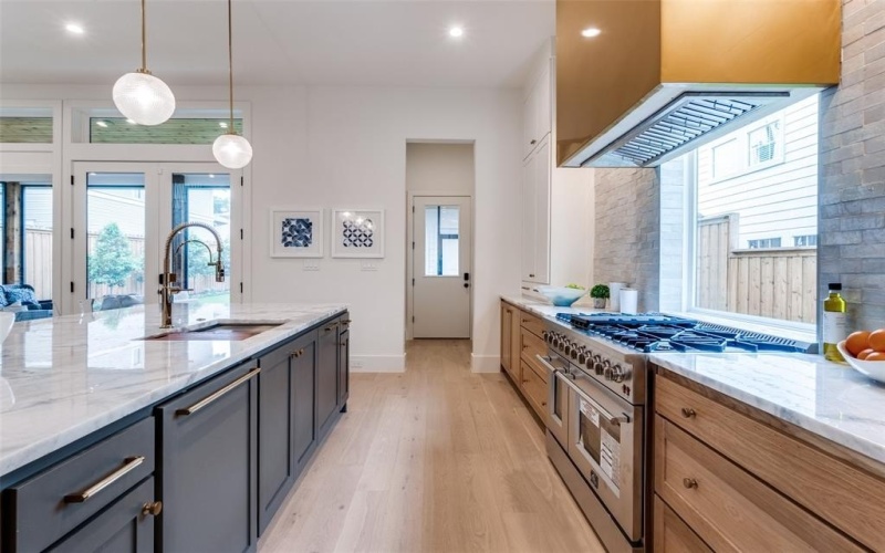 5335 Richard Avenue, Dallas, TX 75206, 4 Bedrooms Bedrooms, ,5 BathroomsBathrooms,Residential,For Sale,5335 Richard Avenue,20920939