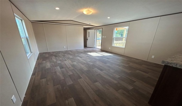 406 Rogers Road, Newark, TX 76071, 3 Bedrooms Bedrooms, ,2 BathroomsBathrooms,Residential Lease,For Rent,406 Rogers Road,20921423