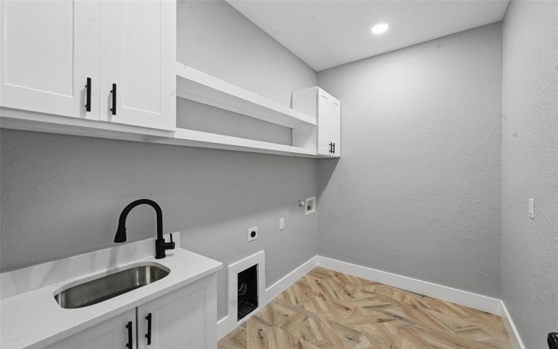 3006 Rochester Street, Dallas, TX 75215, 3 Bedrooms Bedrooms, ,2 BathroomsBathrooms,Residential,For Sale,3006 Rochester Street,20921589