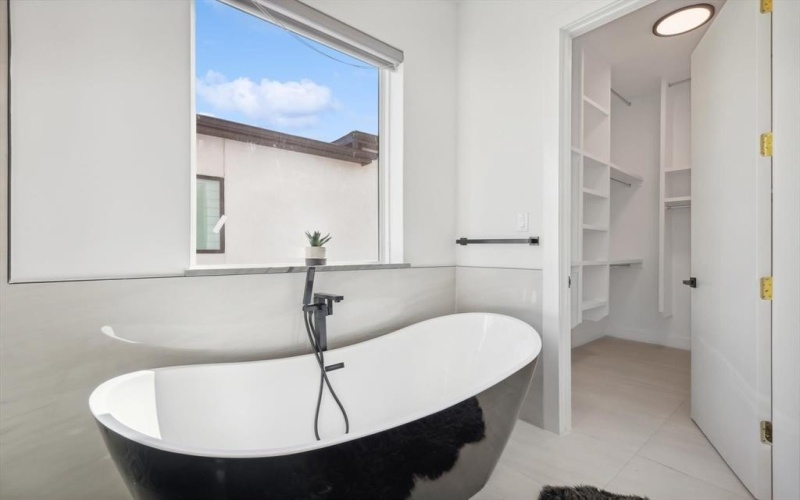 2433 vagas Street, Dallas, TX 75219, 3 Habitaciones Habitaciones , ,3 BañosBaños,Residential Lease,En Alquiler,2433 vagas Street,20921712