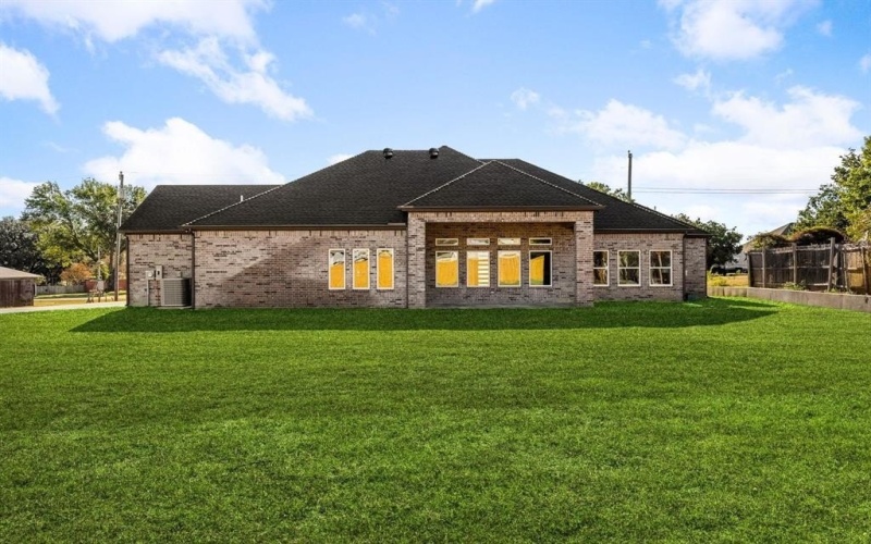 612 Overhill Road, Granbury, TX 76048, 3 Bedrooms Bedrooms, ,3 BathroomsBathrooms,Residential,For Sale,612 Overhill Road,20922014