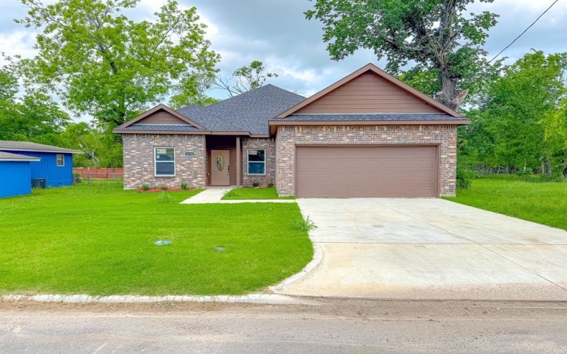 1314 E 3rd Avenue, Corsicana, TX 75110, 3 Habitaciones Habitaciones , ,2 BañosBaños,Residential,En Venta,1314 E 3rd Avenue,20922133