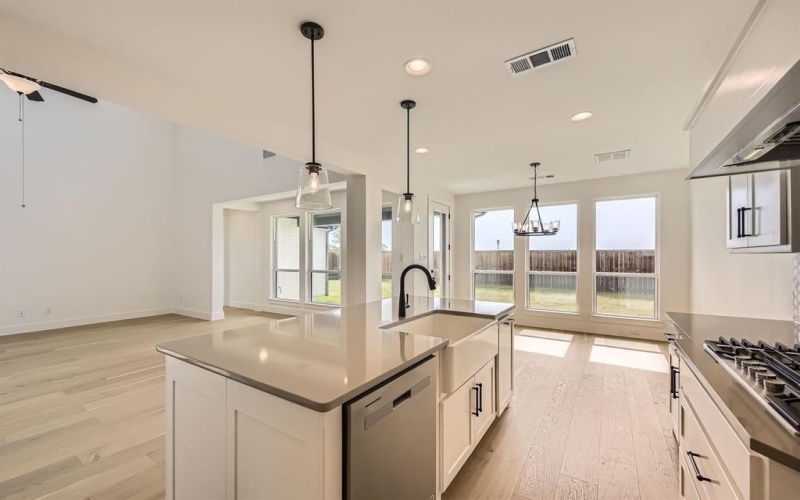 11544 Wulstone Road, Fort Worth, TX 76052, 5 Bedrooms Bedrooms, ,6 BathroomsBathrooms,Residential,For Sale,11544 Wulstone Road,20922144