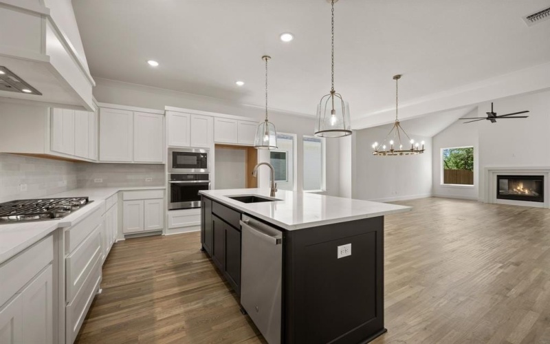 201 Kingfisher Court, Aledo, TX 76008, 3 Bedrooms Bedrooms, ,2 BathroomsBathrooms,Residential,For Sale,201 Kingfisher Court,20922792