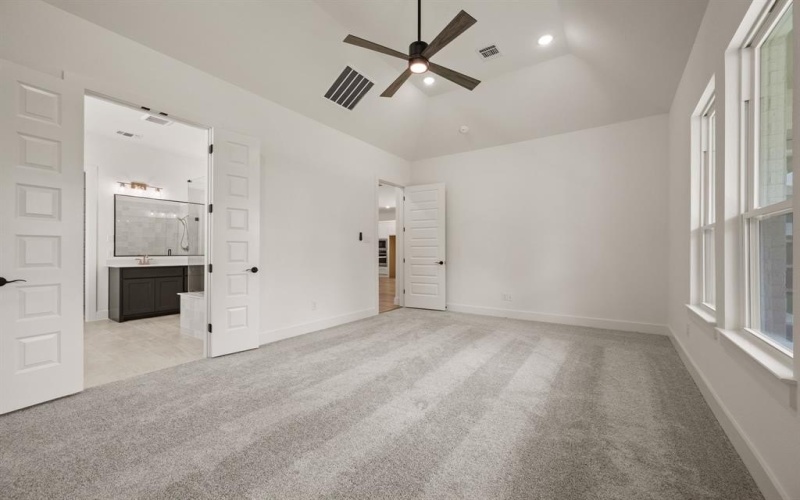 201 Kingfisher Court, Aledo, TX 76008, 3 Bedrooms Bedrooms, ,2 BathroomsBathrooms,Residential,For Sale,201 Kingfisher Court,20922792