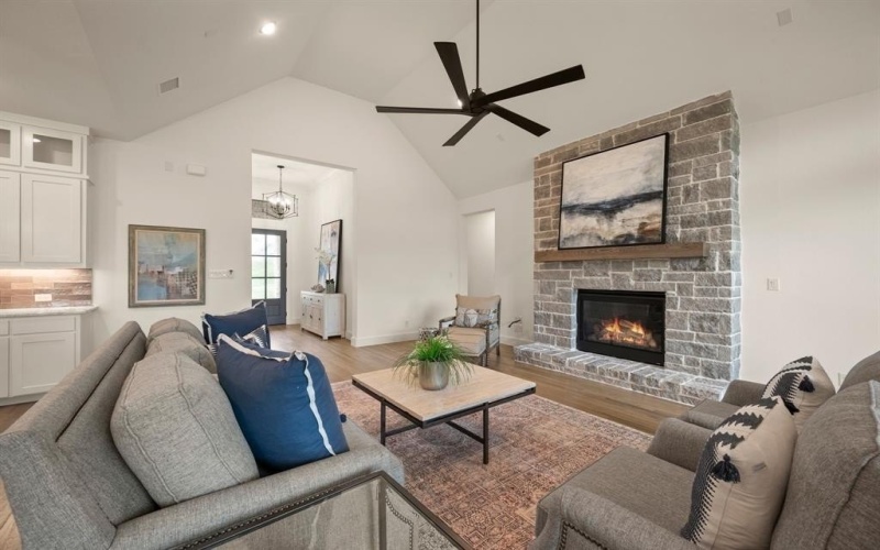 6010 Rolling Creek Court, Aledo, TX 76008, 4 Bedrooms Bedrooms, ,3 BathroomsBathrooms,Residential,For Sale,6010 Rolling Creek Court,20922879