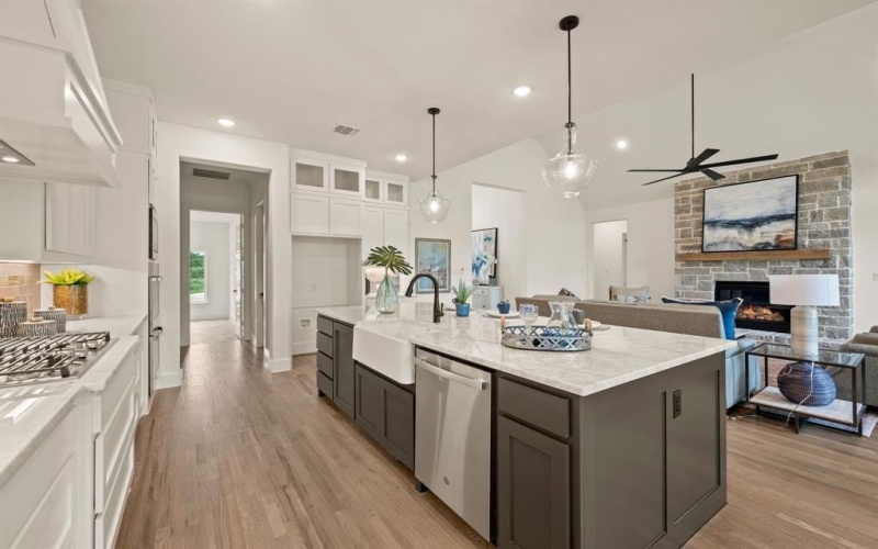 6010 Rolling Creek Court, Aledo, TX 76008, 4 Bedrooms Bedrooms, ,3 BathroomsBathrooms,Residential,For Sale,6010 Rolling Creek Court,20922879