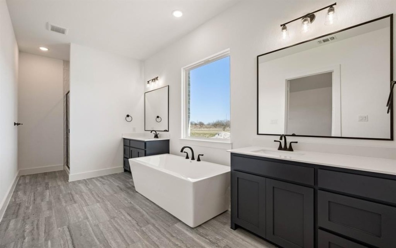 6010 Rolling Creek Court, Aledo, TX 76008, 4 Bedrooms Bedrooms, ,3 BathroomsBathrooms,Residential,For Sale,6010 Rolling Creek Court,20922879
