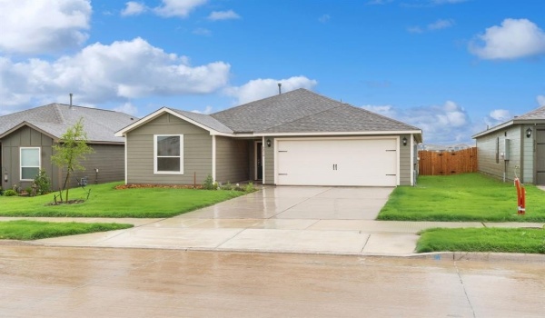 8216 Columbia Falls Road, Ponder, TX 76259, 3 Bedrooms Bedrooms, ,2 BathroomsBathrooms,Residential,For Sale,8216 Columbia Falls Road,20923018