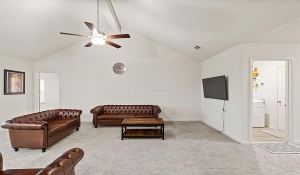 8216 Columbia Falls Road, Ponder, TX 76259, 3 Bedrooms Bedrooms, ,2 BathroomsBathrooms,Residential,For Sale,8216 Columbia Falls Road,20923018