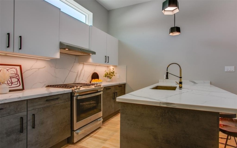 2214 Annex Avenue #105, Dallas, TX 75204, 2 Habitaciones Habitaciones , ,2 BañosBaños,Residential,En Venta,2214 Annex Avenue,20923327