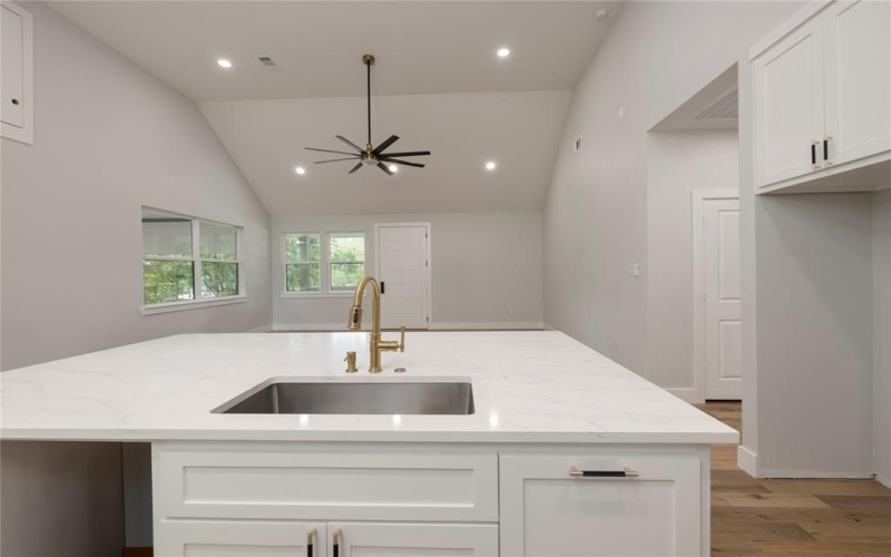 328 Whispering Trail, Gun Barrel City, TX 75156, 3 Habitaciones Habitaciones , ,2 BañosBaños,Residential,En Venta,328 Whispering Trail,20923385