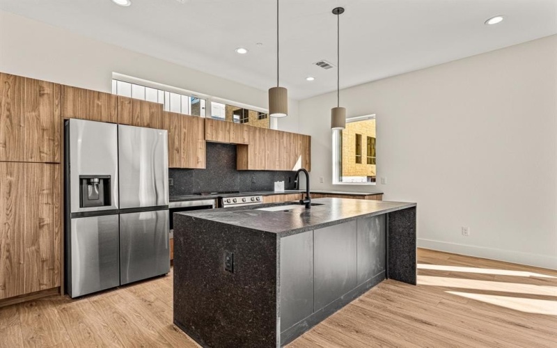 2206 Arroyo Avenue #402, Dallas, TX 75219, 2 Habitaciones Habitaciones , ,2 BañosBaños,Residential Lease,En Alquiler,2206 Arroyo Avenue,20923394