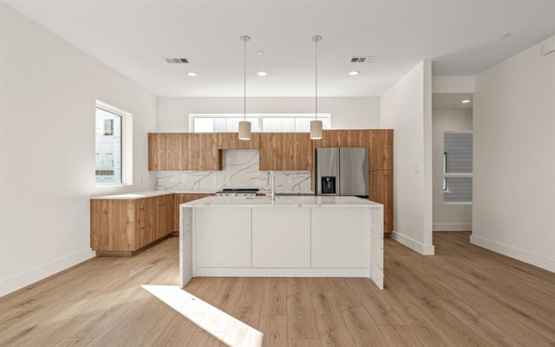 2206 Arroyo Avenue #402, Dallas, TX 75219, 2 Habitaciones Habitaciones , ,2 BañosBaños,Residential Lease,En Alquiler,2206 Arroyo Avenue,20923394