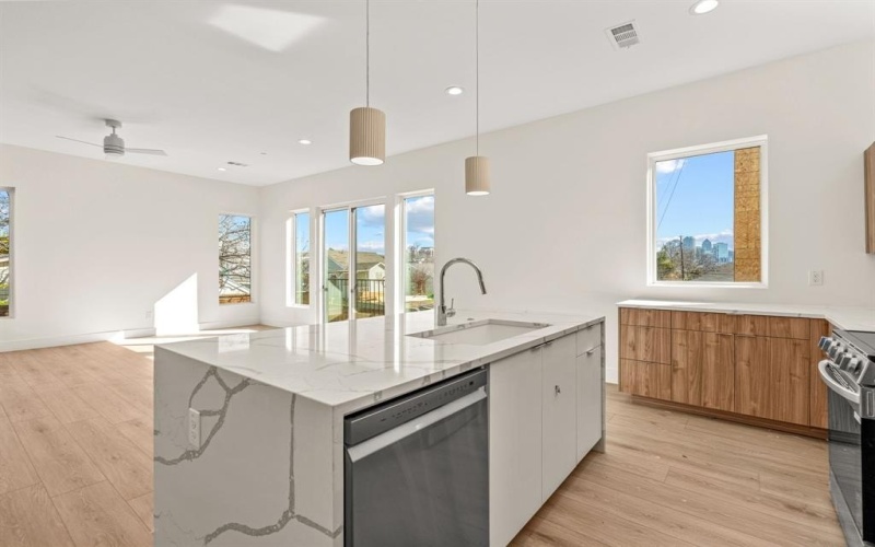 2206 Arroyo Avenue #402, Dallas, TX 75219, 2 Habitaciones Habitaciones , ,2 BañosBaños,Residential Lease,En Alquiler,2206 Arroyo Avenue,20923394