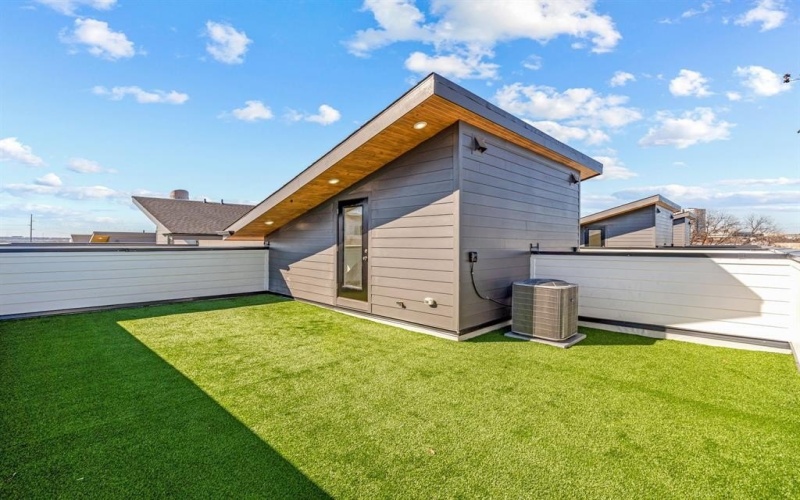 2206 Arroyo Avenue #402, Dallas, TX 75219, 2 Habitaciones Habitaciones , ,2 BañosBaños,Residential Lease,En Alquiler,2206 Arroyo Avenue,20923394