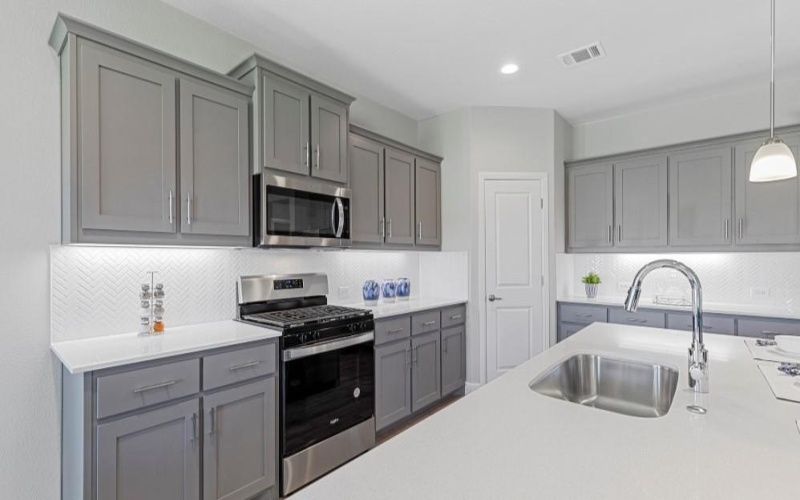 533 PICKETT CREEK Drive, Fort Worth, TX 76008, 4 Bedrooms Bedrooms, ,2 BathroomsBathrooms,Residential,For Sale,533 PICKETT CREEK Drive,20923431