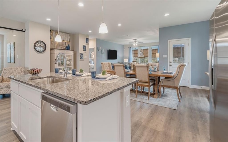 15144 GREEN BLUFF Drive, Fort Worth, TX 76008, 4 Habitaciones Habitaciones , ,2 BañosBaños,Residential,En Venta,15144 GREEN BLUFF Drive,20923695