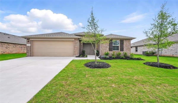 315 Pecos Drive, Azle, TX 76020, 3 Bedrooms Bedrooms, ,2 BathroomsBathrooms,Residential Lease,For Rent,315 Pecos Drive,20923768