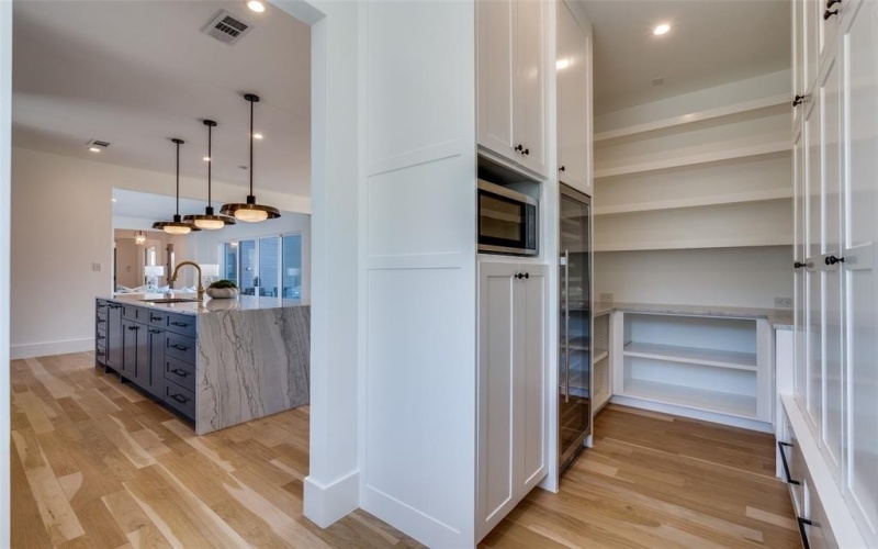 5218 Willis Avenue, Dallas, TX 75206, 4 Habitaciones Habitaciones , ,5 BañosBaños,Residential,En Venta,5218 Willis Avenue,20924172