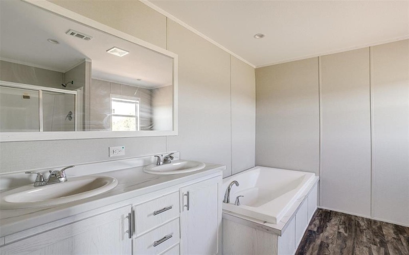 4417 County Road 423, Grandview, TX 76050, 4 Habitaciones Habitaciones , ,3 BañosBaños,Residential,En Venta,4417 County Road 423,20924190