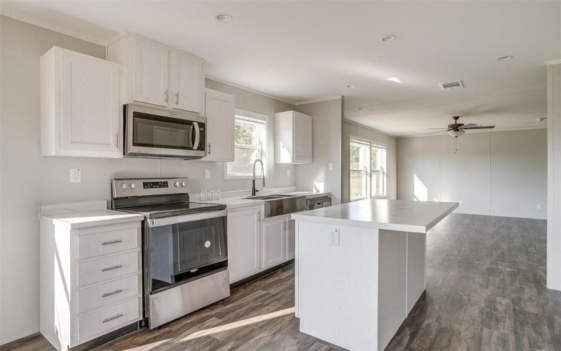 4417 County Road 423, Grandview, TX 76050, 4 Habitaciones Habitaciones , ,3 BañosBaños,Residential,En Venta,4417 County Road 423,20924190