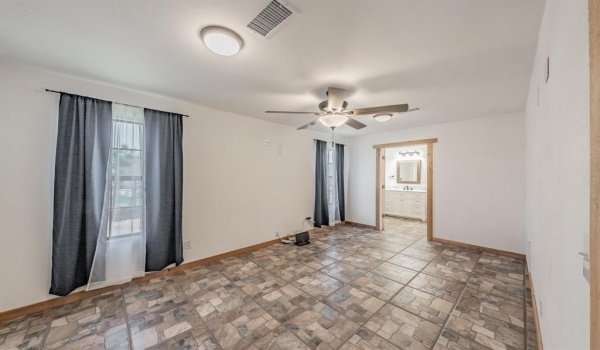 1015 Forest Oaks, Reno, TX 76020, 3 Bedrooms Bedrooms, ,3 BathroomsBathrooms,Residential,For Sale,1015 Forest Oaks,20924271