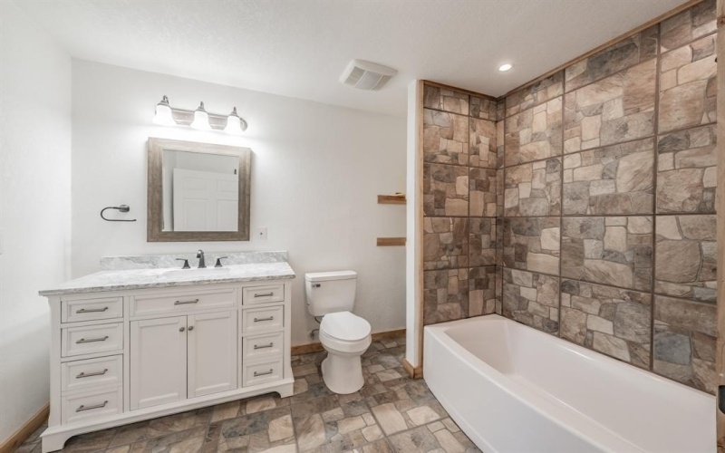 1015 Forest Oaks, Reno, TX 76020, 3 Bedrooms Bedrooms, ,3 BathroomsBathrooms,Residential,For Sale,1015 Forest Oaks,20924271