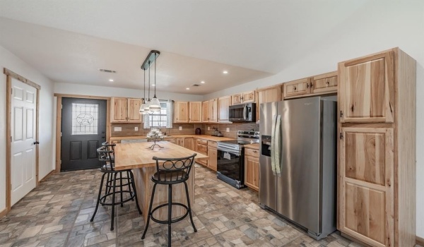1015 Forest Oaks, Reno, TX 76020, 3 Bedrooms Bedrooms, ,3 BathroomsBathrooms,Residential,For Sale,1015 Forest Oaks,20924271