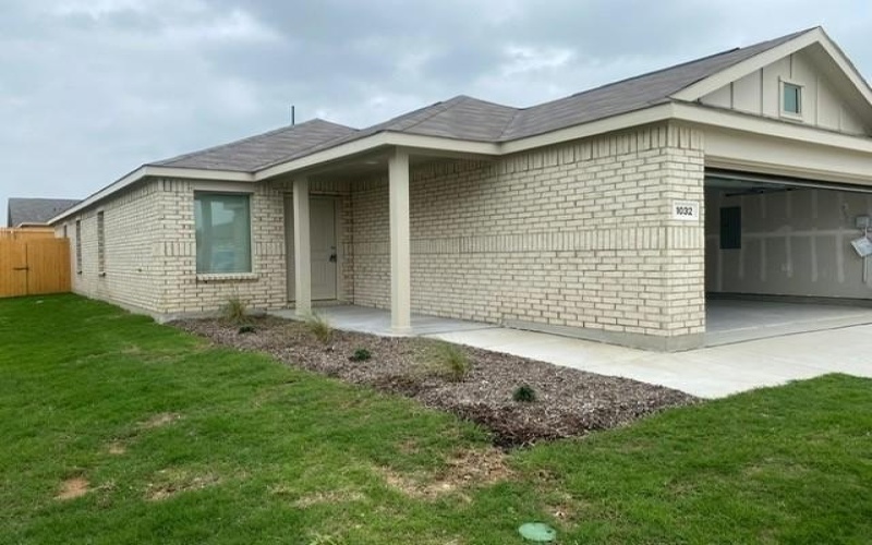 1032 Cencerro Drive, Fort Worth, TX 76052, 3 Bedrooms Bedrooms, ,2 BathroomsBathrooms,Residential Lease,For Rent,1032 Cencerro Drive,20924442