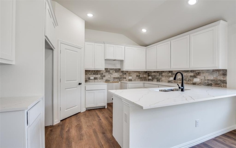 3122 RIVER BIRCH Road, Dallas, TX 75253, 4 Habitaciones Habitaciones , ,2 BañosBaños,Residential,En Venta,3122 RIVER BIRCH Road,20924598