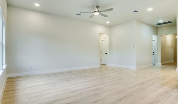 5632 Goodman Avenue, Fort Worth, TX 76107, 3 Habitaciones Habitaciones , ,2 BañosBaños,Residential,En Venta,5632 Goodman Avenue,20924631