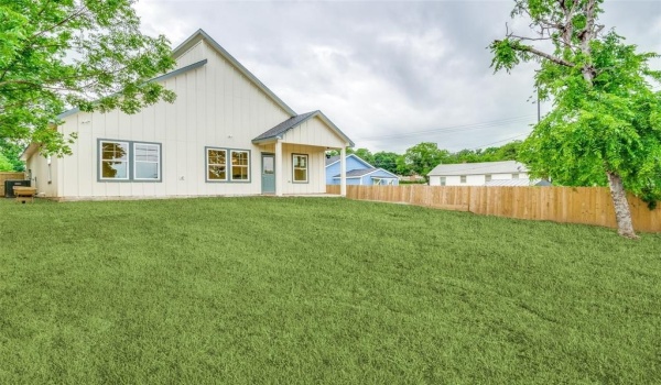 5632 Goodman Avenue, Fort Worth, TX 76107, 3 Habitaciones Habitaciones , ,2 BañosBaños,Residential,En Venta,5632 Goodman Avenue,20924631