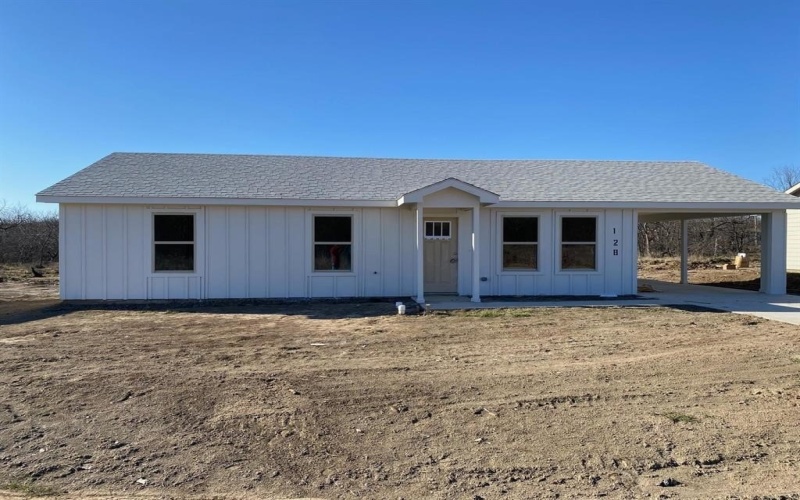 136 Bridlewood Lane, Bridgeport, TX 76426, 3 Bedrooms Bedrooms, ,2 BathroomsBathrooms,Residential Lease,For Rent,136 Bridlewood Lane,20926577