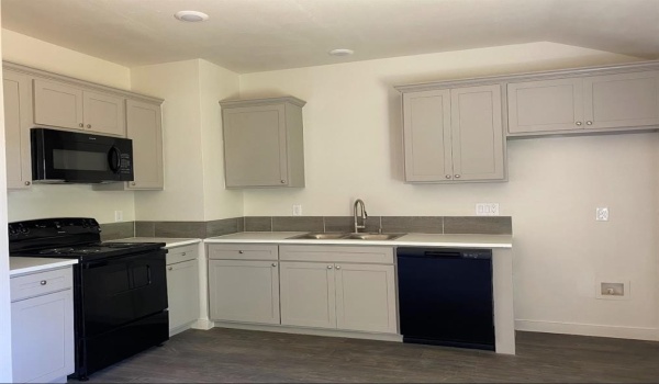 136 Bridlewood Lane, Bridgeport, TX 76426, 3 Bedrooms Bedrooms, ,2 BathroomsBathrooms,Residential Lease,For Rent,136 Bridlewood Lane,20926577