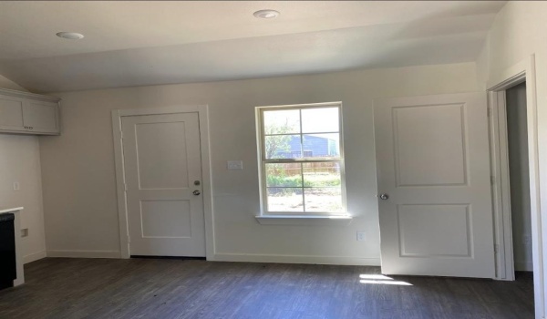 136 Bridlewood Lane, Bridgeport, TX 76426, 3 Bedrooms Bedrooms, ,2 BathroomsBathrooms,Residential Lease,For Rent,136 Bridlewood Lane,20926577